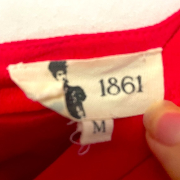 Deep plunge sleeveless red dress - Picture 6 of 6